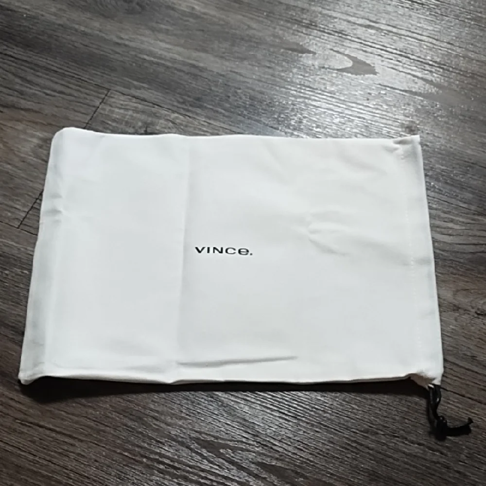 Vince Dust Bag - Picture 1 of 3
